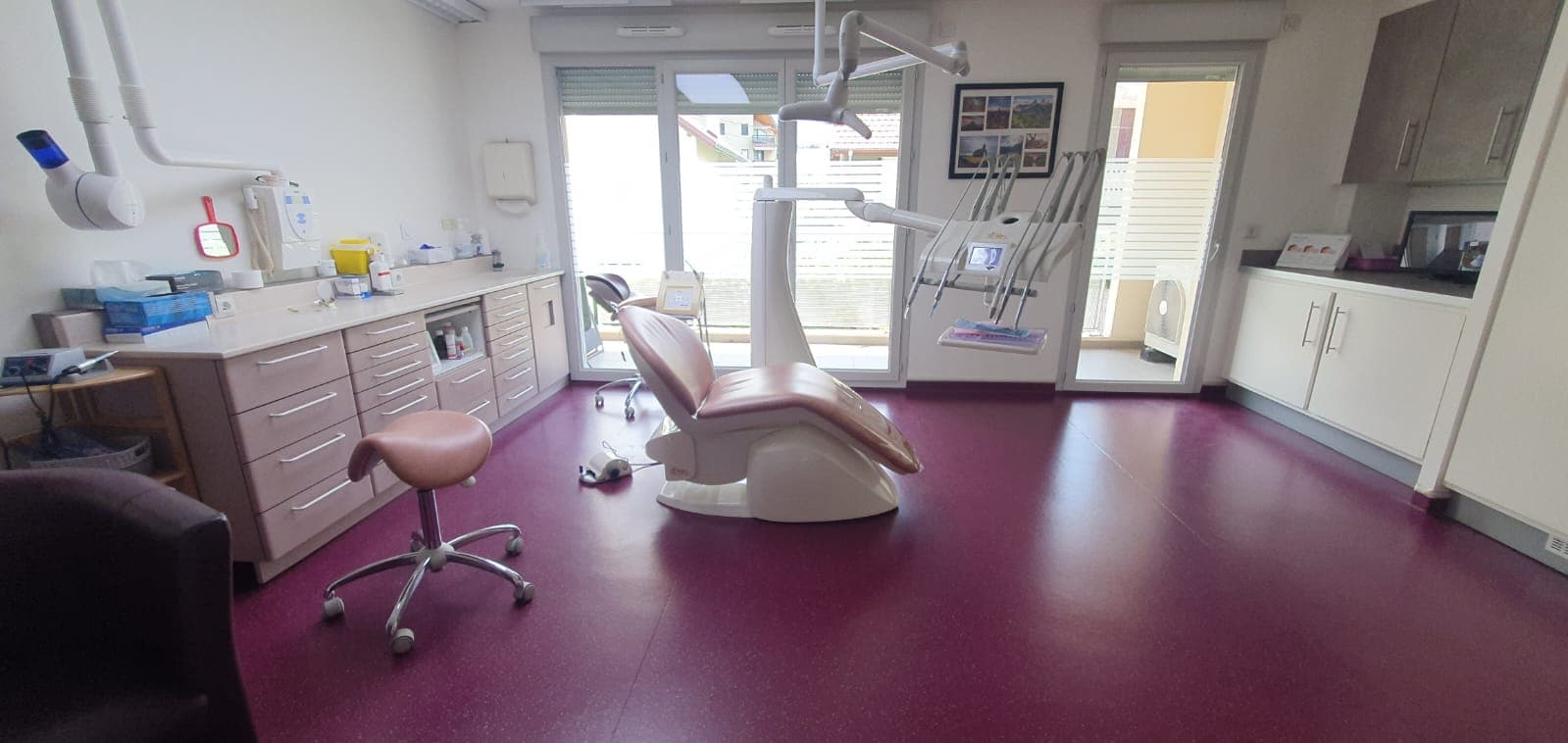Salle de soins du Cabinet Dentaire Dr Laura Bernal à Albertville